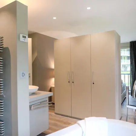 Dione By Interhome Daire